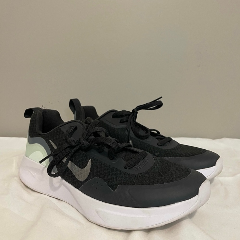 Nike women shoes, Great condition